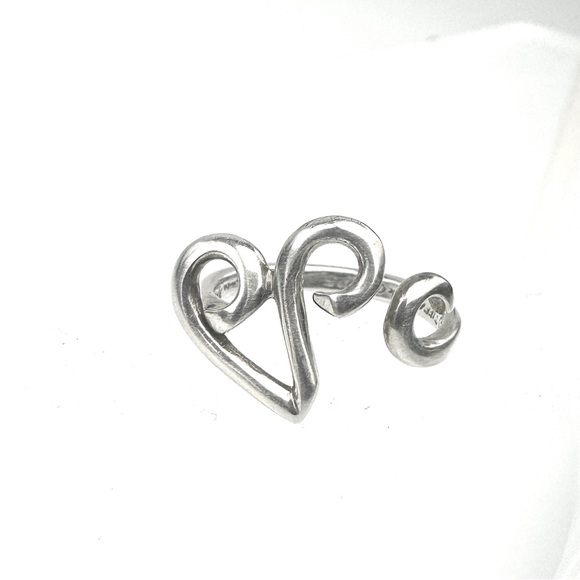 💎 TIFFANY&Co. Silver Ladies Ring - Picture 5 of 12